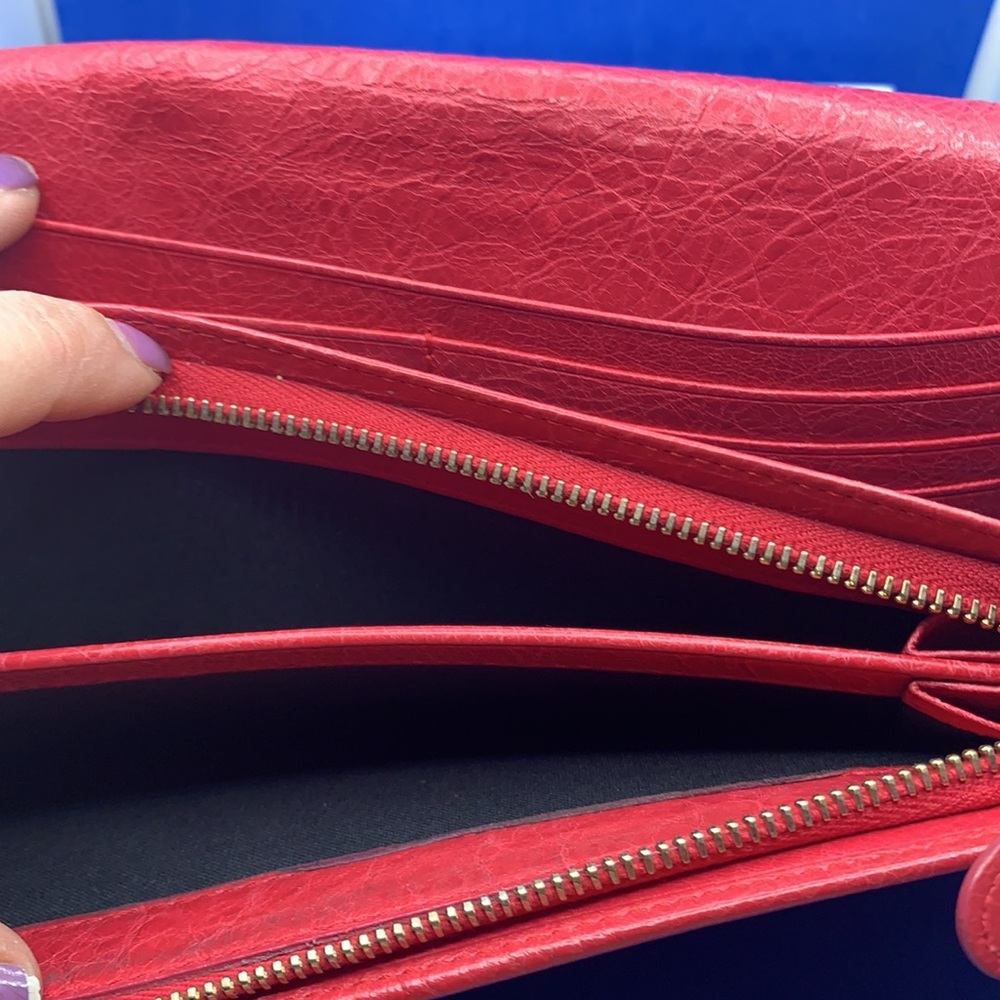BALENCIAGA • AGNEAU WALLET
Coquelicot Lambskin Leather - Picture 6 of 9